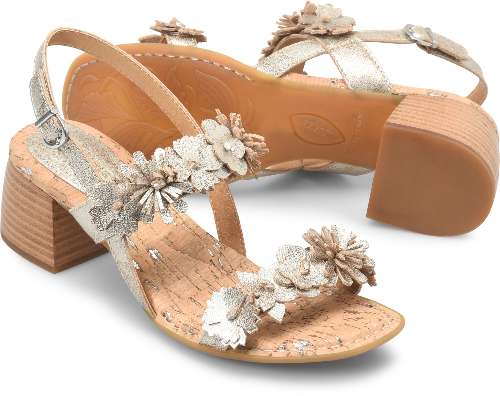 Springs. shown in Light Gold Panna Cotta (Metallic)