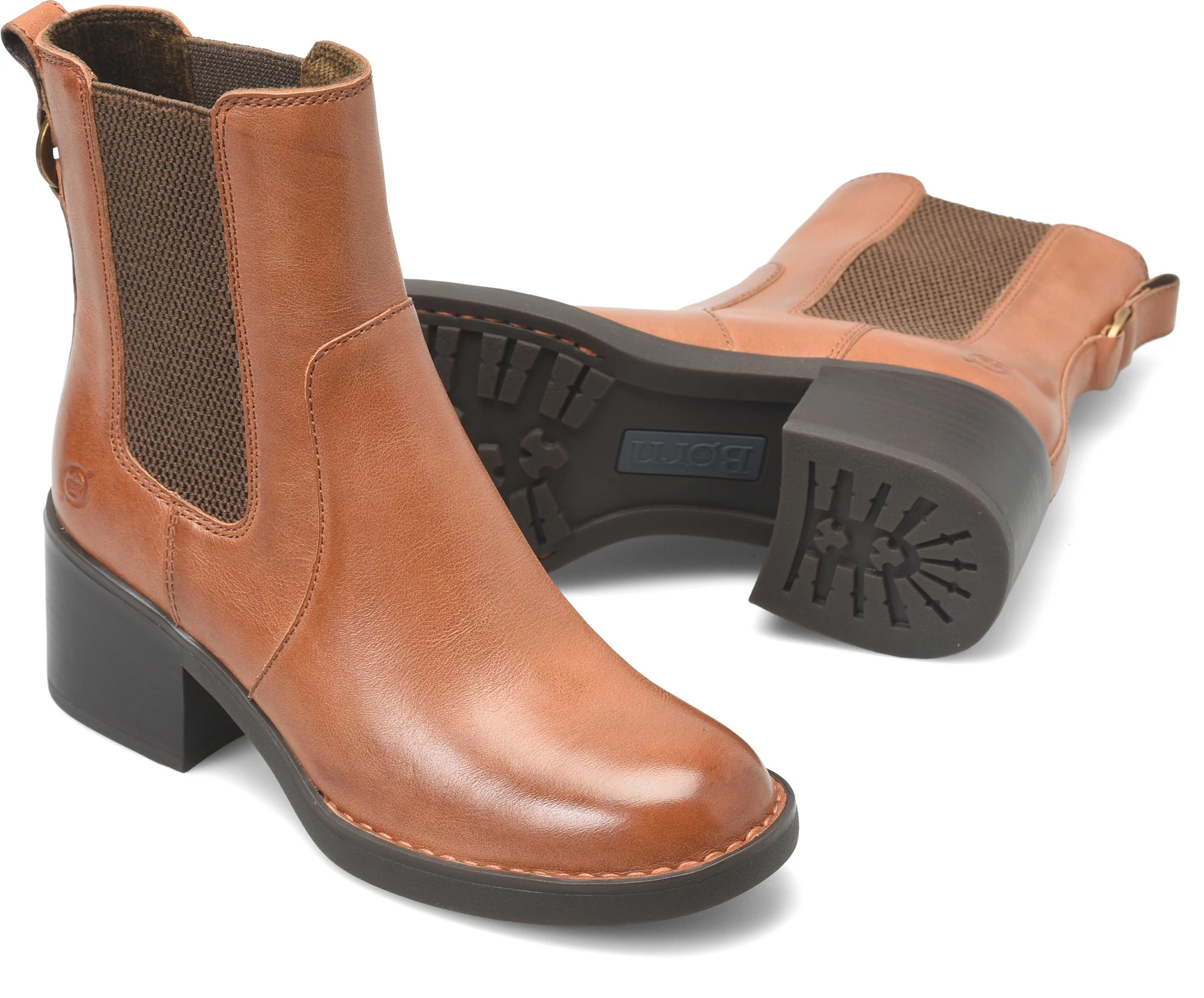 Vivia shown in Tan (Tan)