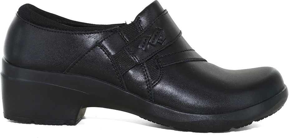 Women's Clarks Angie Pearl shown in Black (Black)