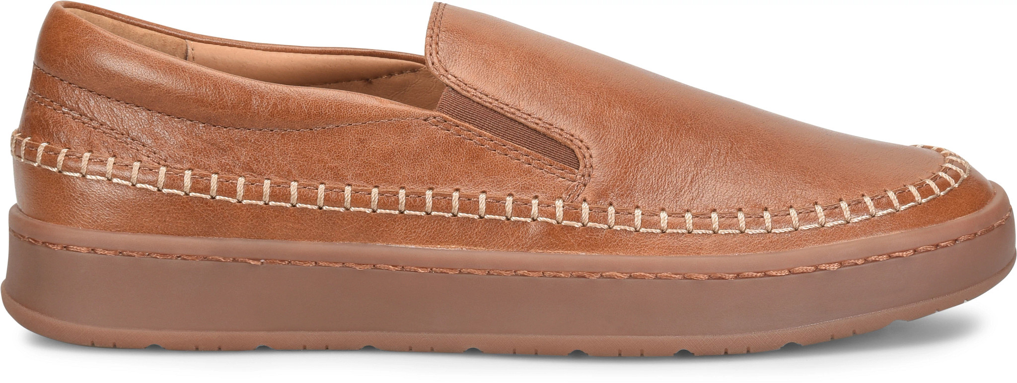 Ventura Slip On Sneakers se muestra en la Luggage (Caf&eacute;)