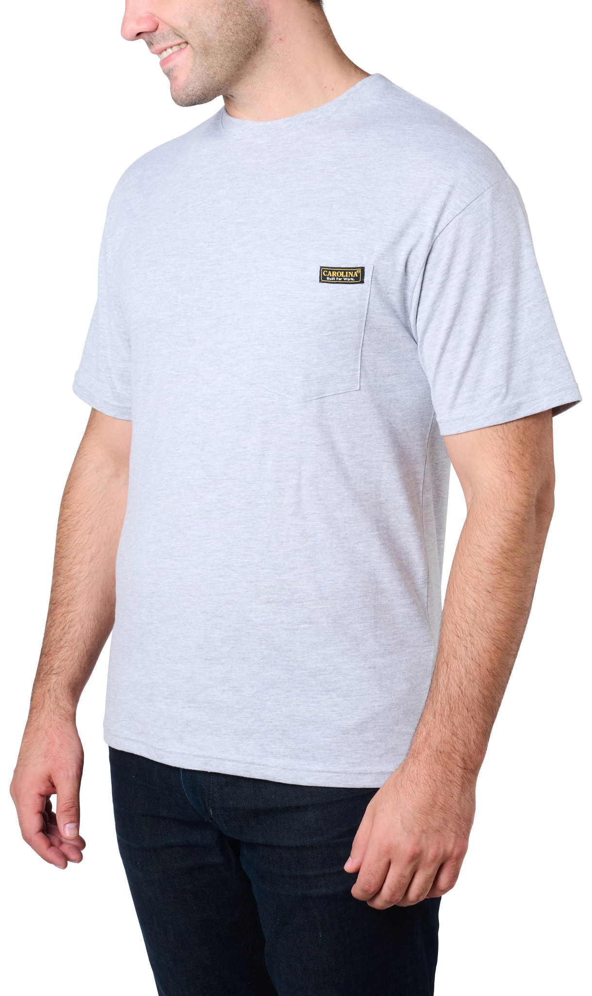 Carolina Pocket Tee se muestra en la Heather Grey (Gris)