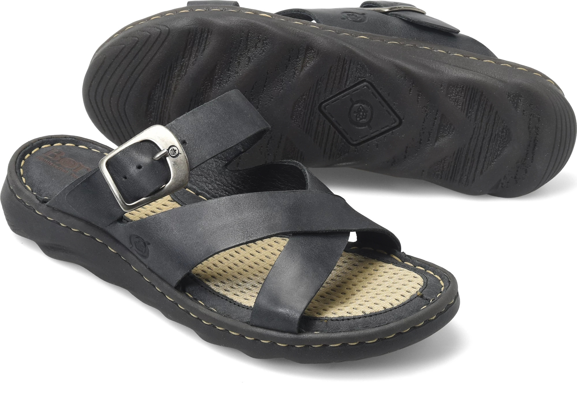 Salas Sport shown in Black (Black)