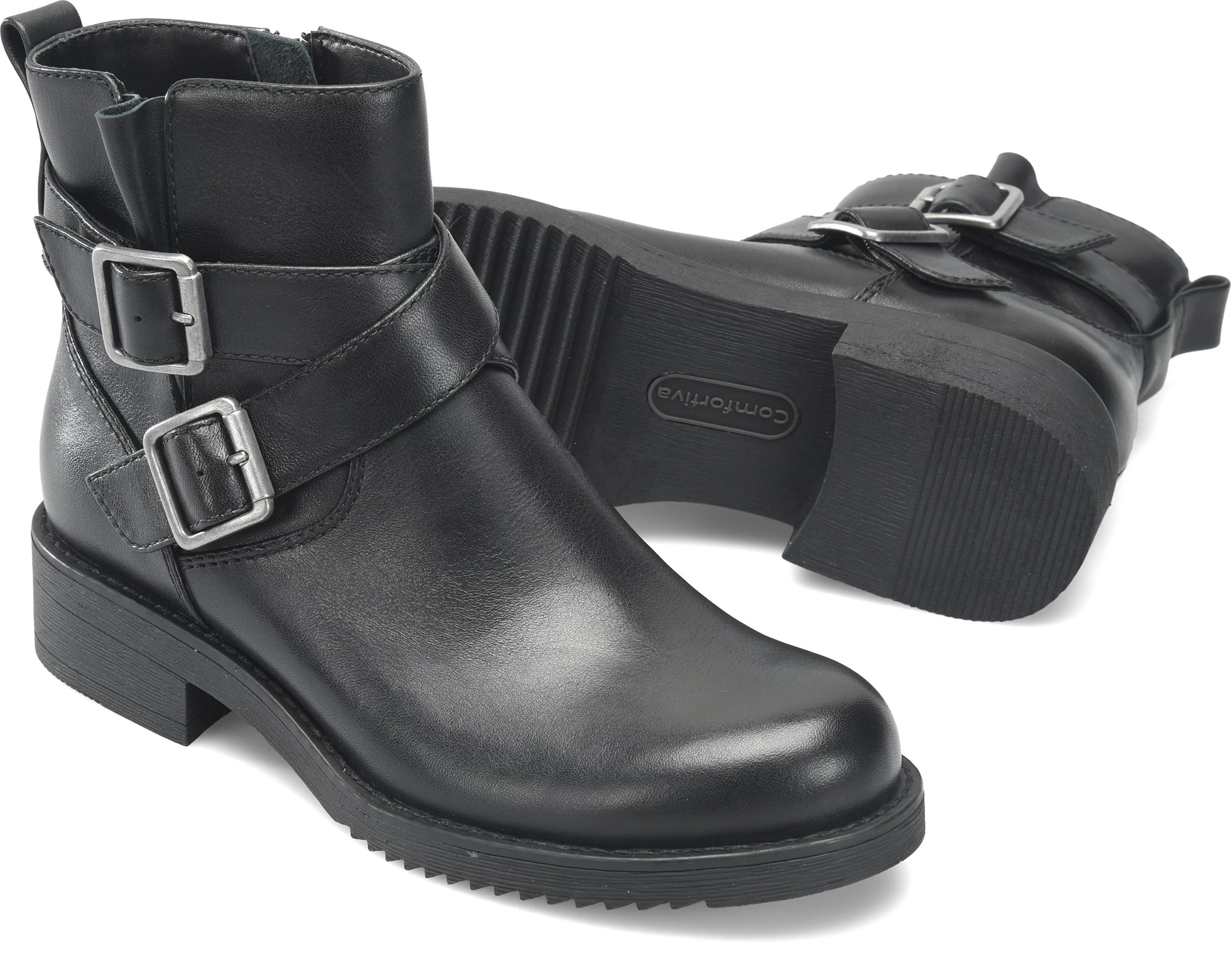 Clover se muestra en la Black (Negro)