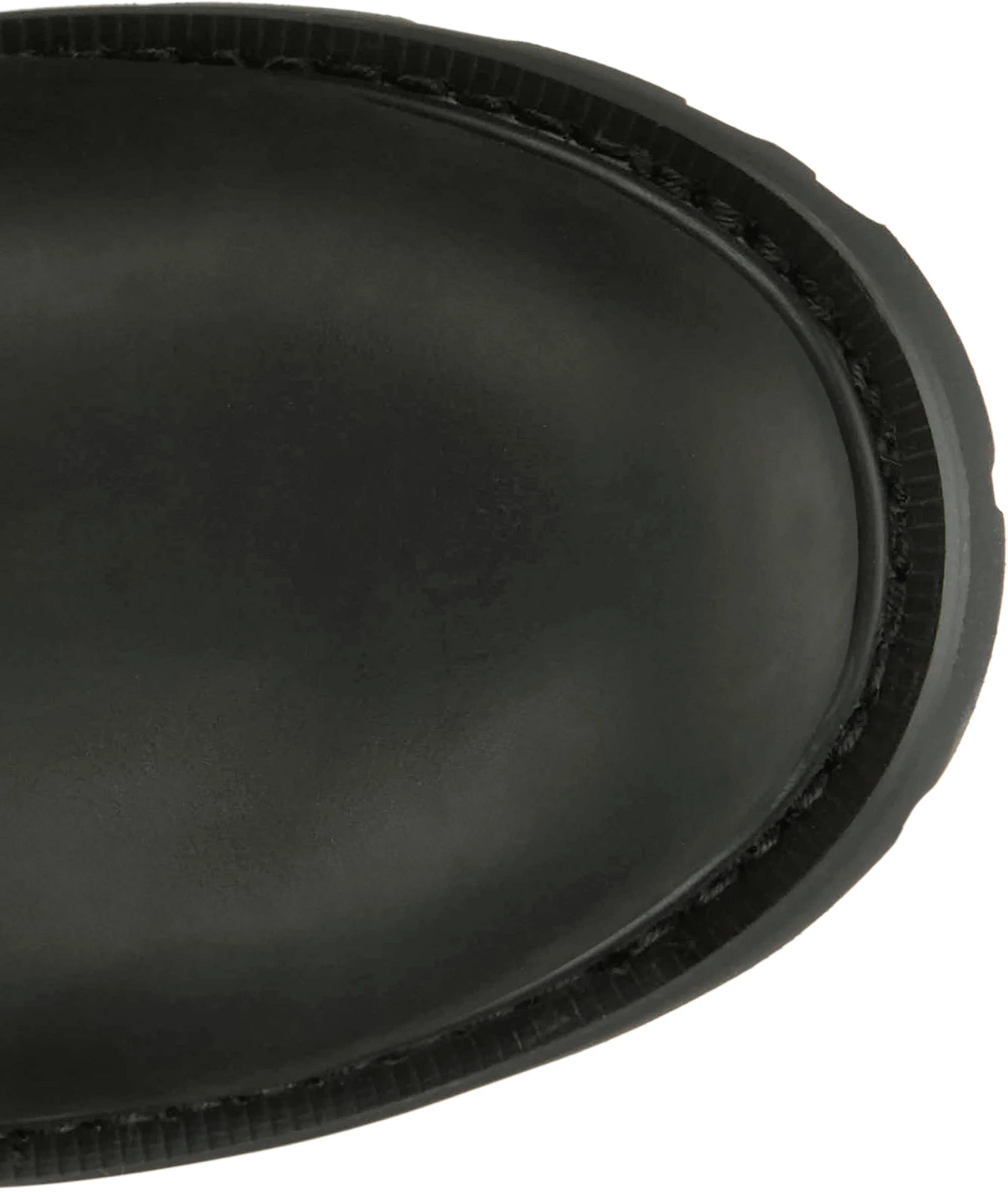 Dayworker 6" Waterproof se muestra en el modelo