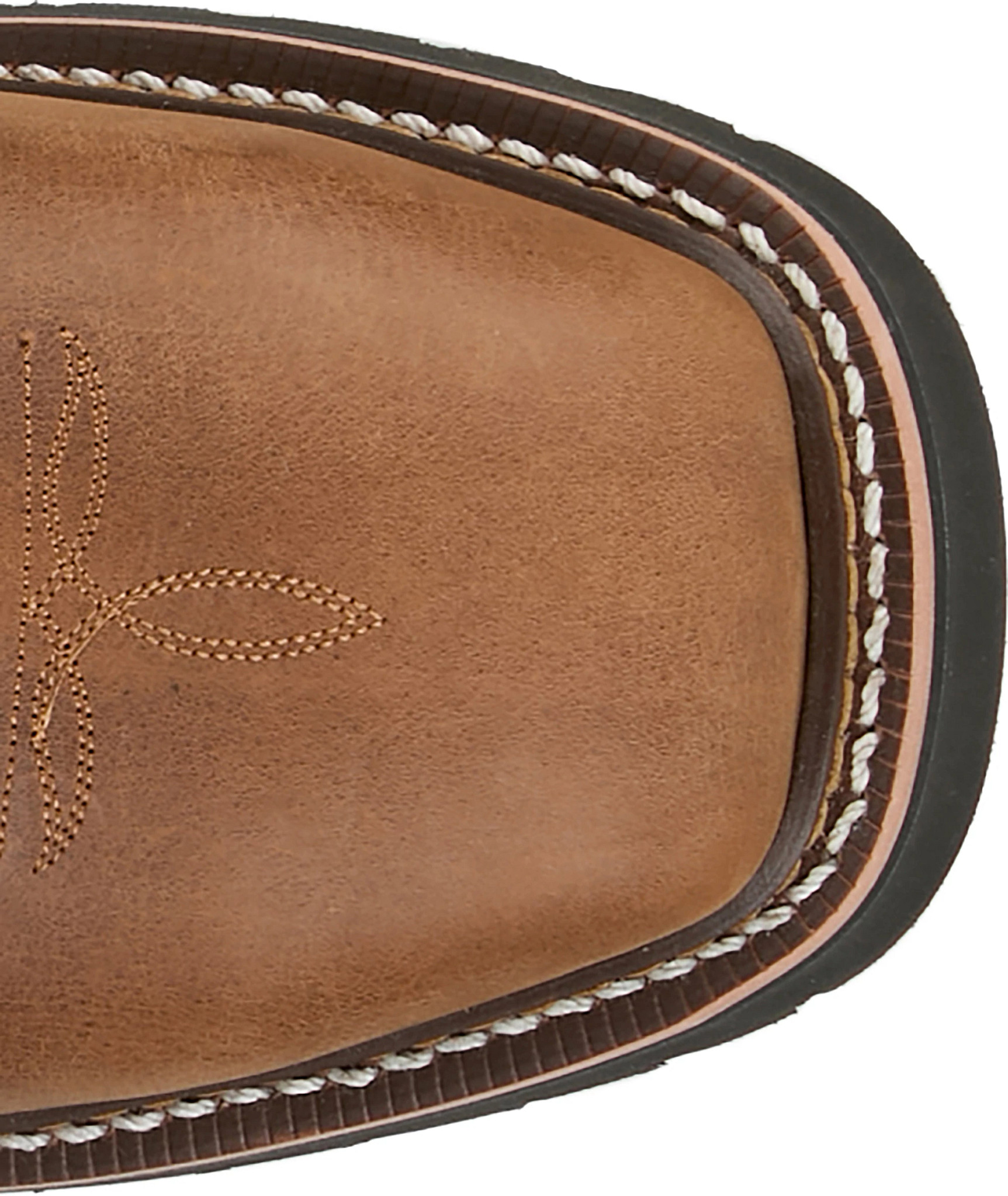 Ames 11" Steel Toe se muestra en el modelo