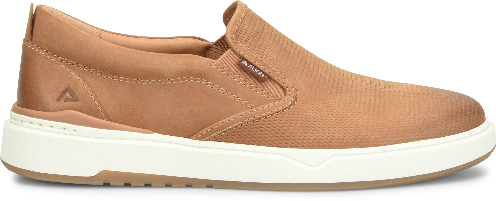 Jacob Slip On Sneaker se muestra en la Almond (Caf&eacute;)