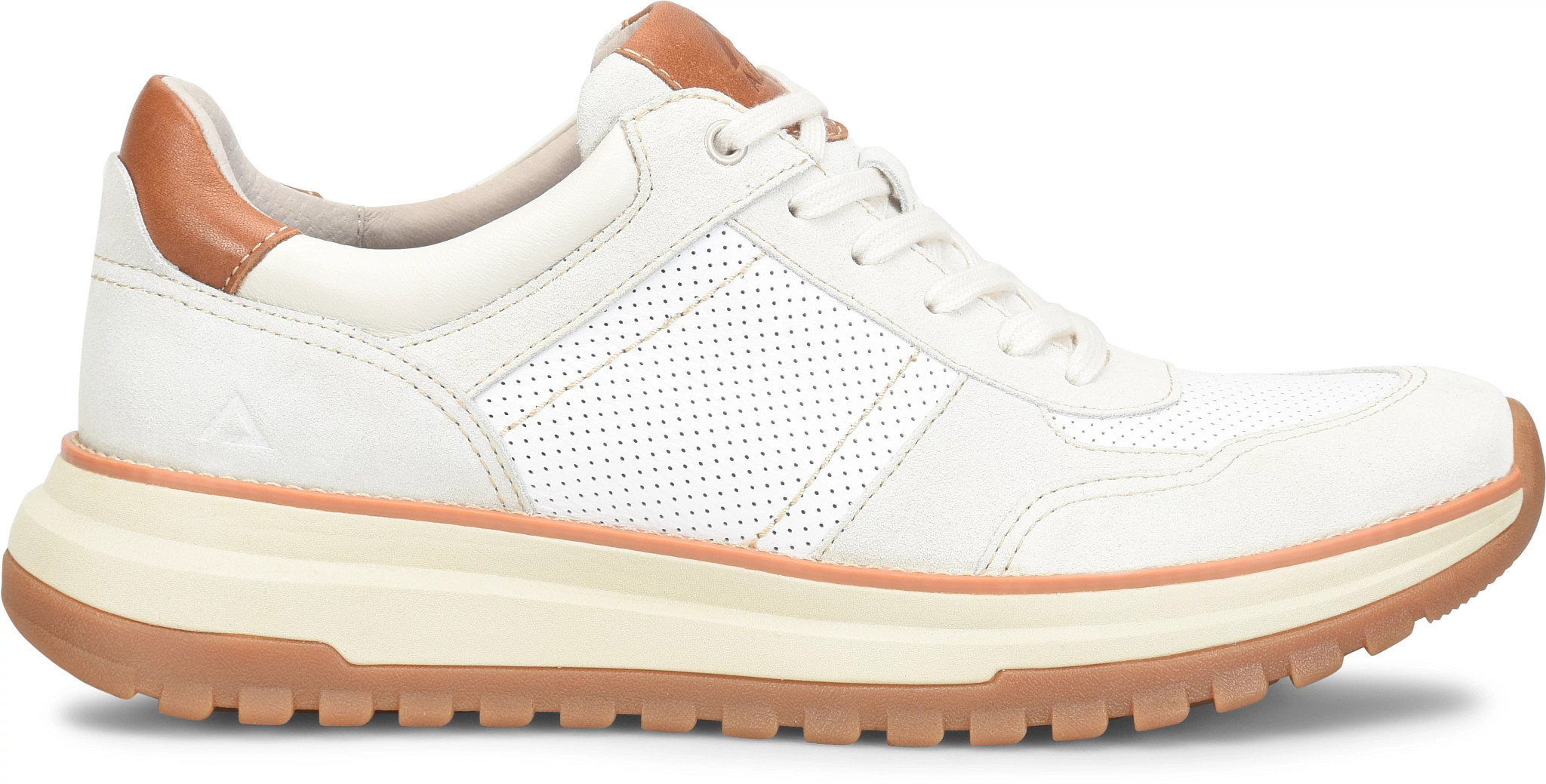 Bryce Lace Up Sneakers  se muestra en la White (Blanco)