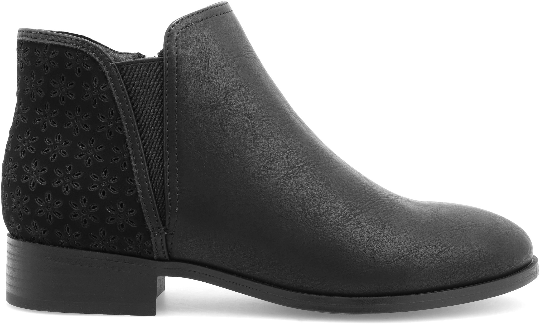 Girl's Mia Sariyah shown in Black (Black)