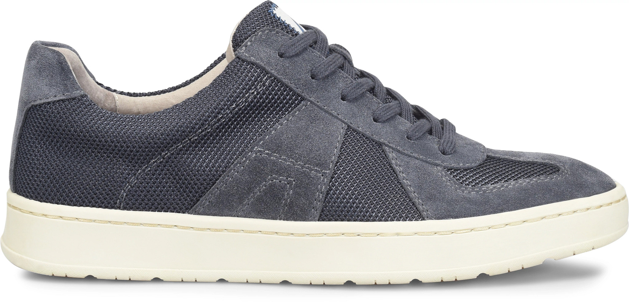Verano Lace Up Sneakers se muestra en la Storm Blue (Azul)