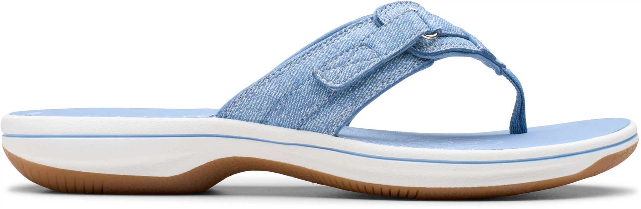 Women's Clarks Cloudsteppers Breeze Sea Thong shown in Denim Blue Interest (Blue)