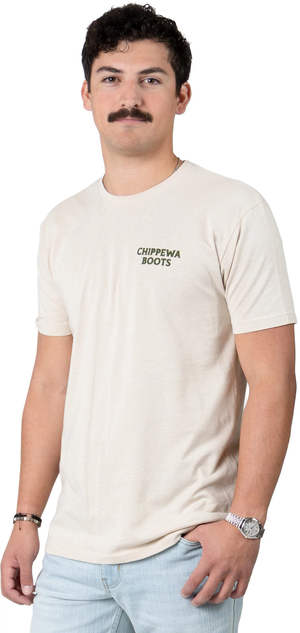 Chippewa Biker Men's Graphic Tee se muestra en la Beige (Caf&eacute; Claro)