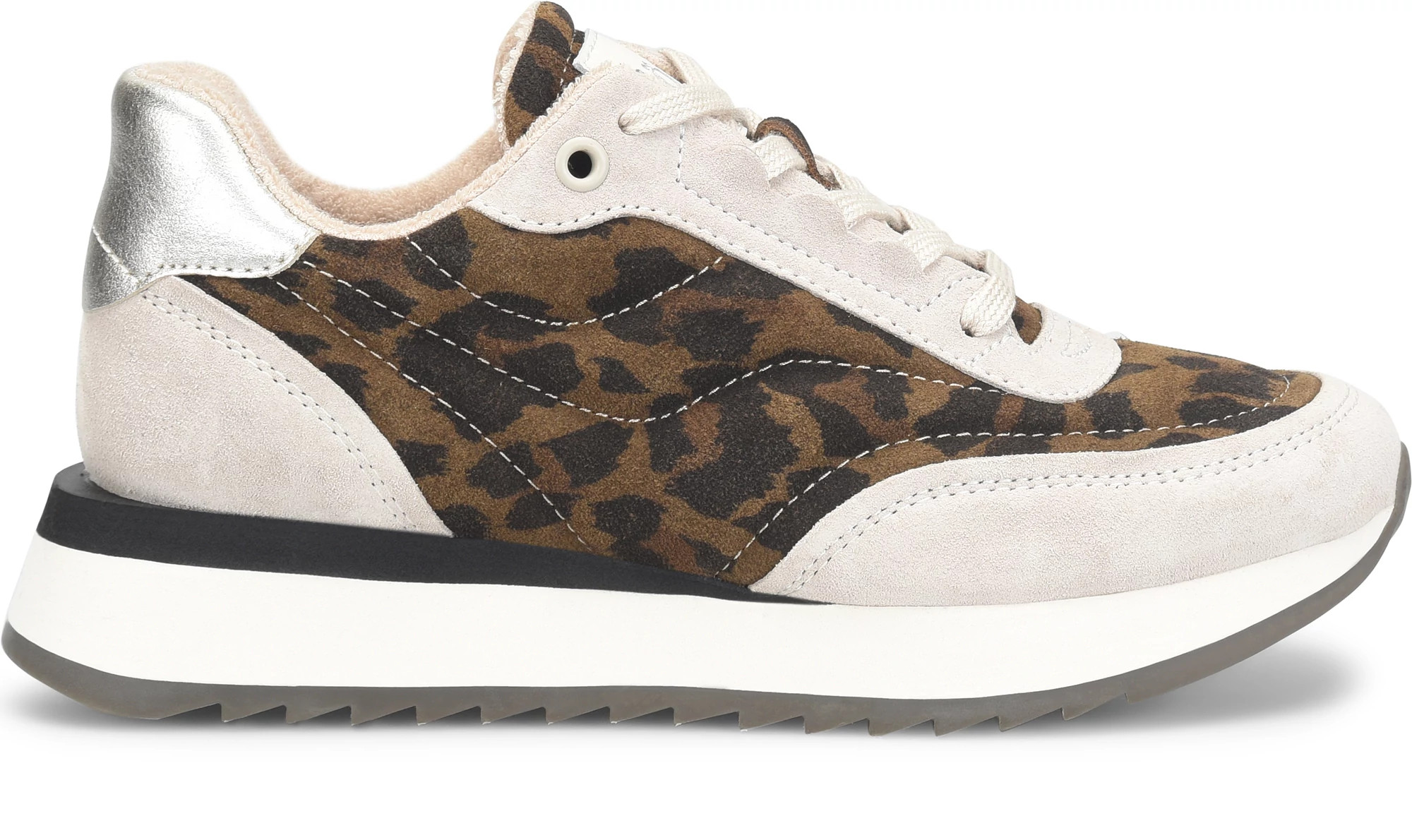 Jacklyn se muestra en la Leopard Multi (Estampado Animal)