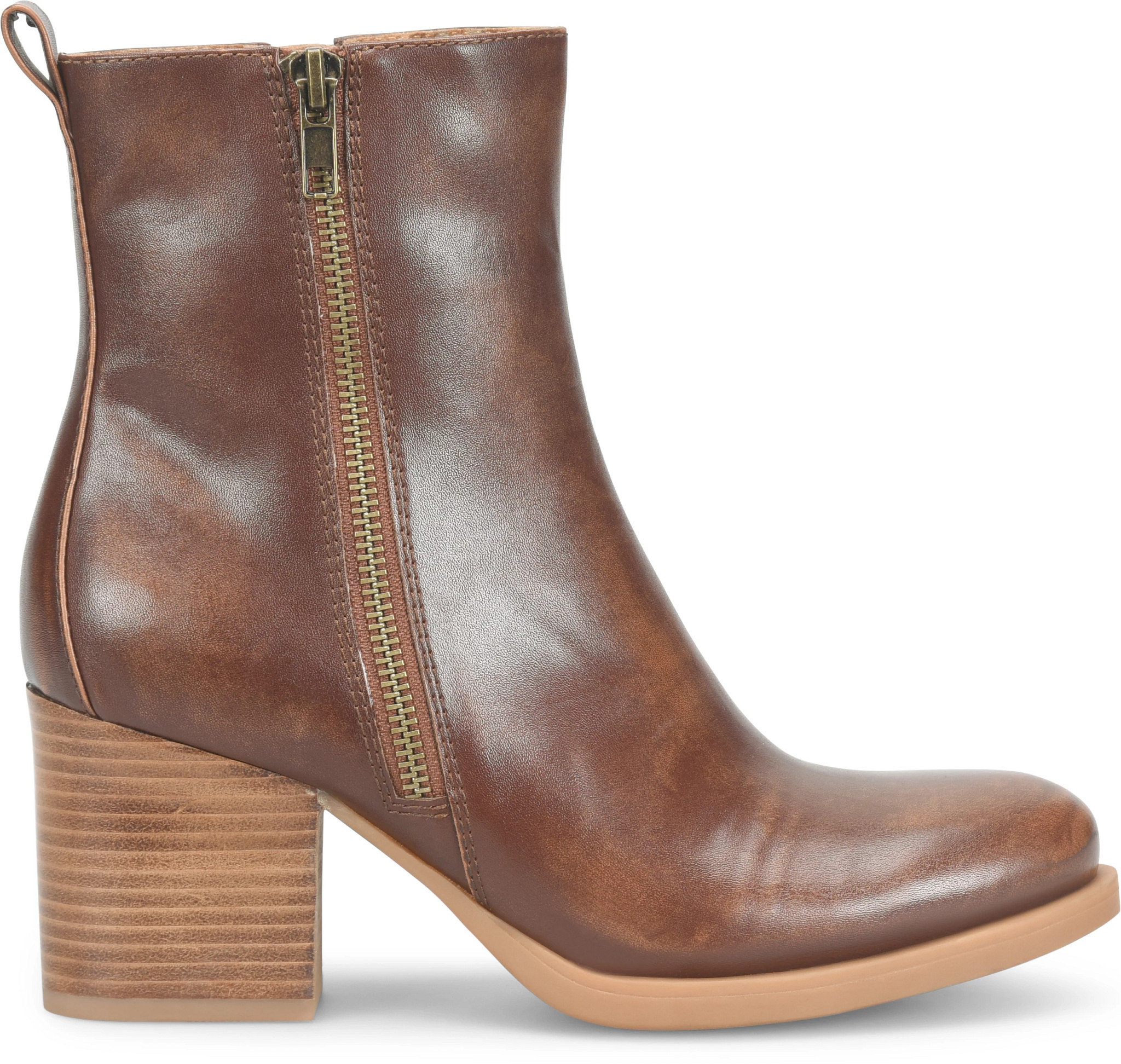 Women's Boc Boulder shown in Brown (Brown)