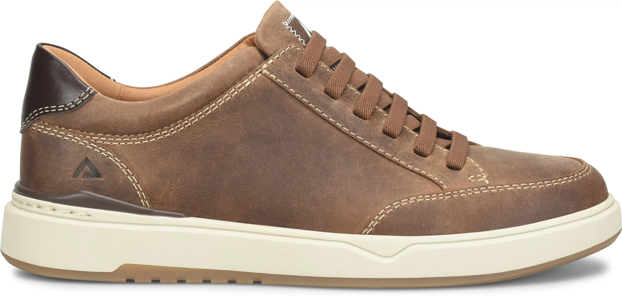 Jenson Stretch-Lace Slip On Sneaker se muestra en la Terra Brown (Caf&eacute;)