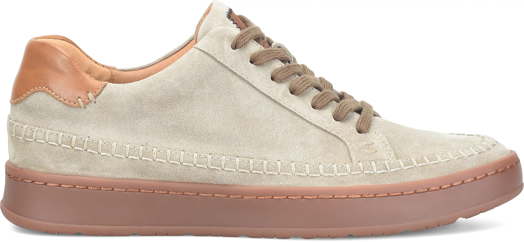 Voyage Lace Up Sneakers se muestra en la Light Taupe (Caf&eacute; Claro)