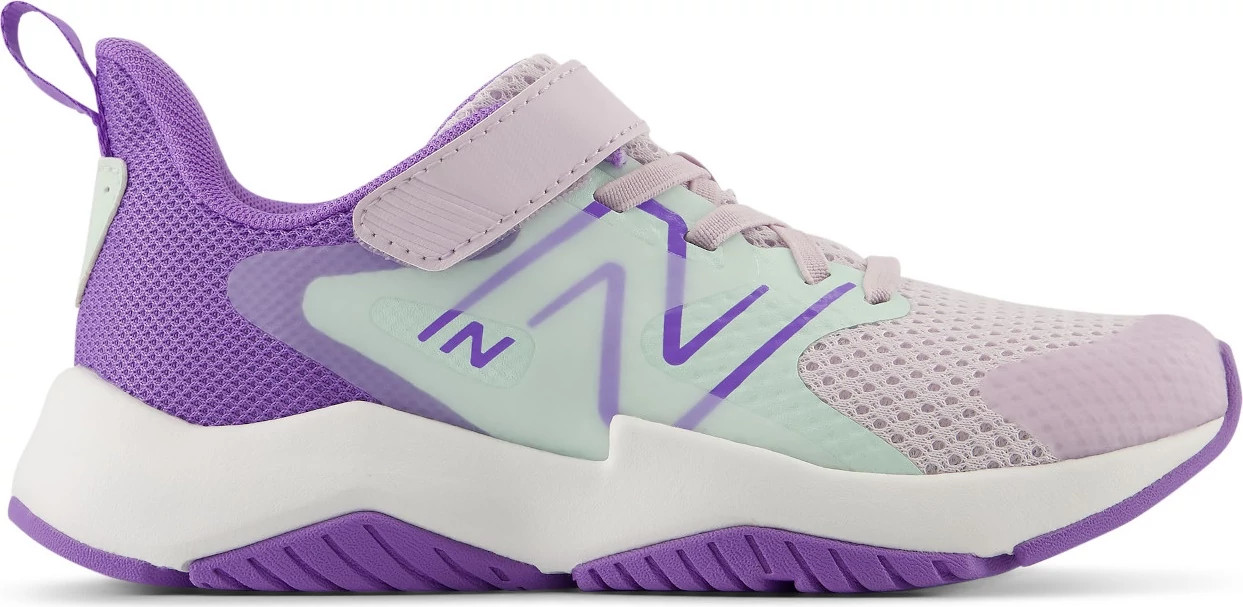 Girl's New Balance Rave Run V2 Bungee Lace shown in Taro/Cosmic Jade (Purple)