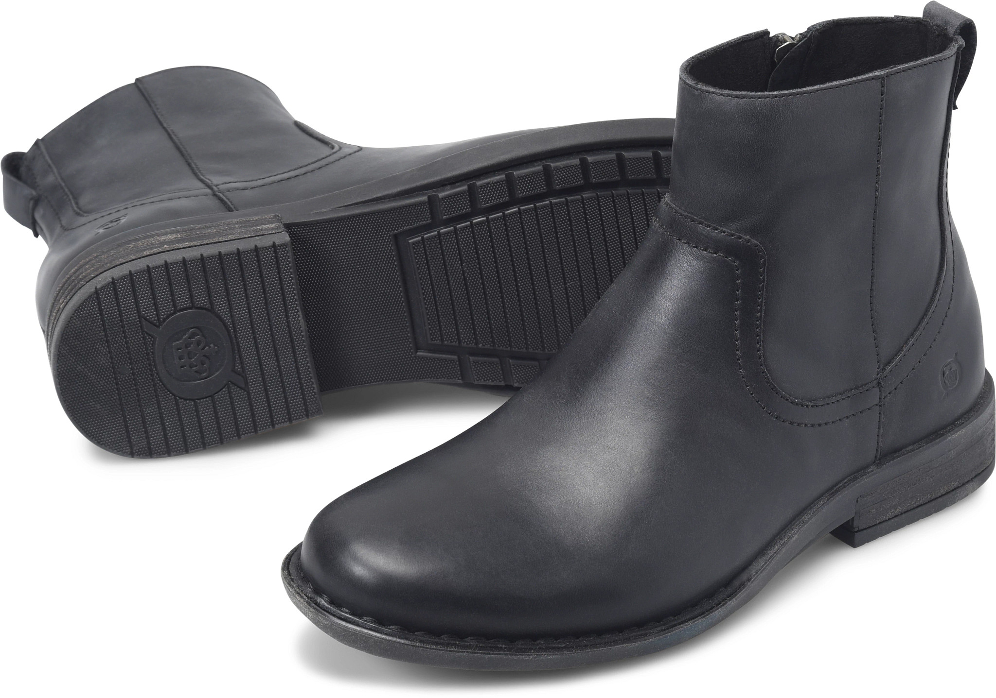 Reed se muestra en la Black (Negro)
