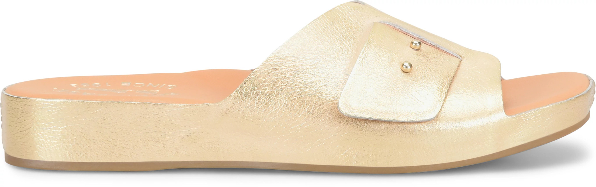 Women's Kork-ease Mesa shown in Gold Metallic (Metallic)