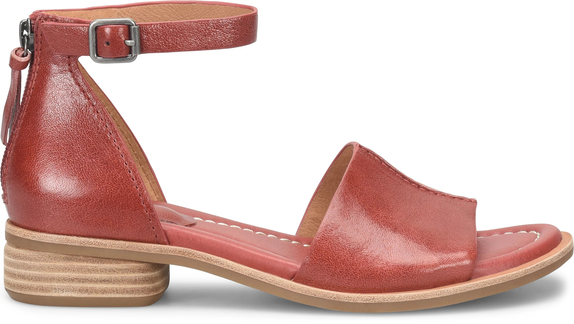 Faxyn shown in Desert Rose (Red)
