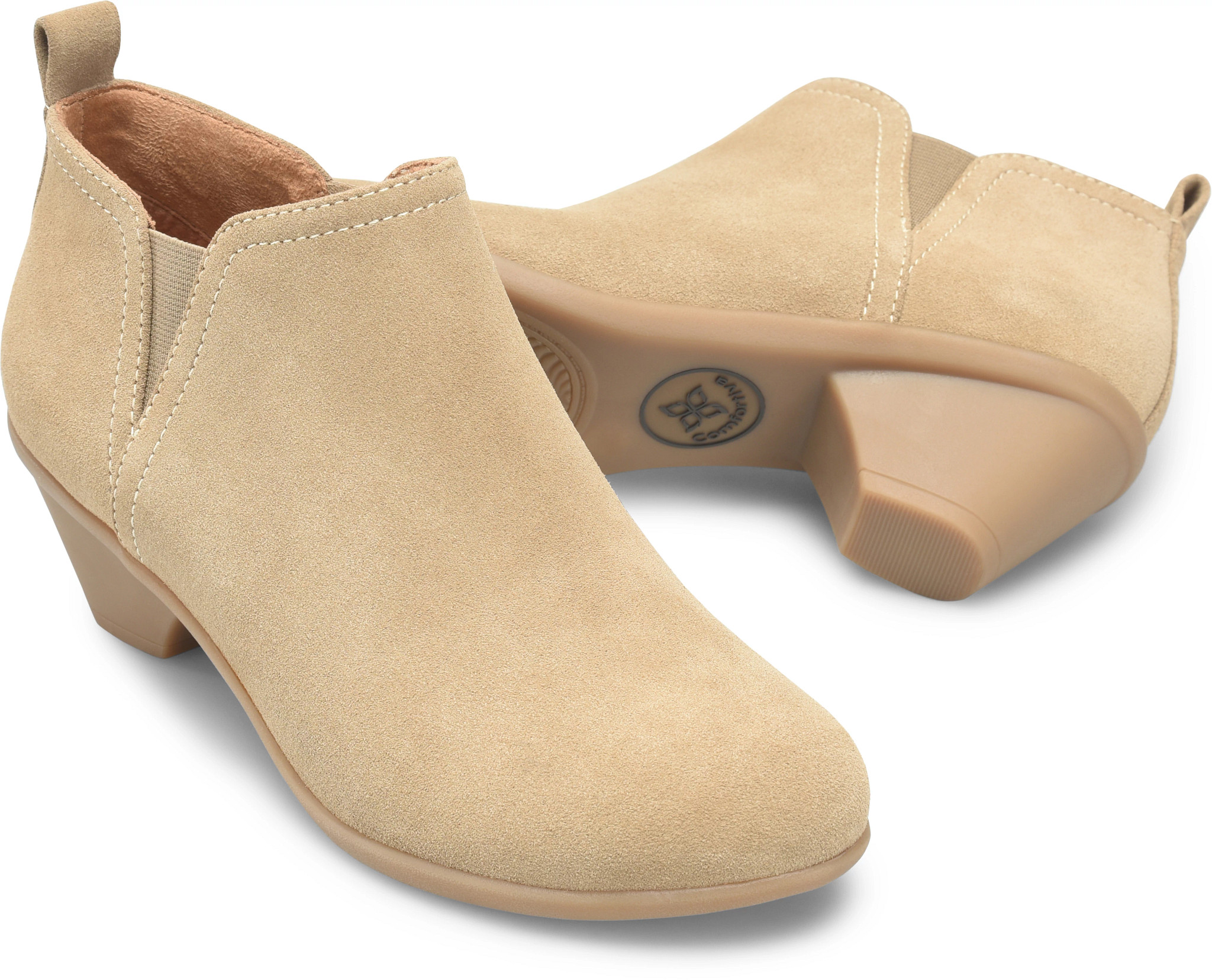 Ferrara shown in Barley (Tan)
