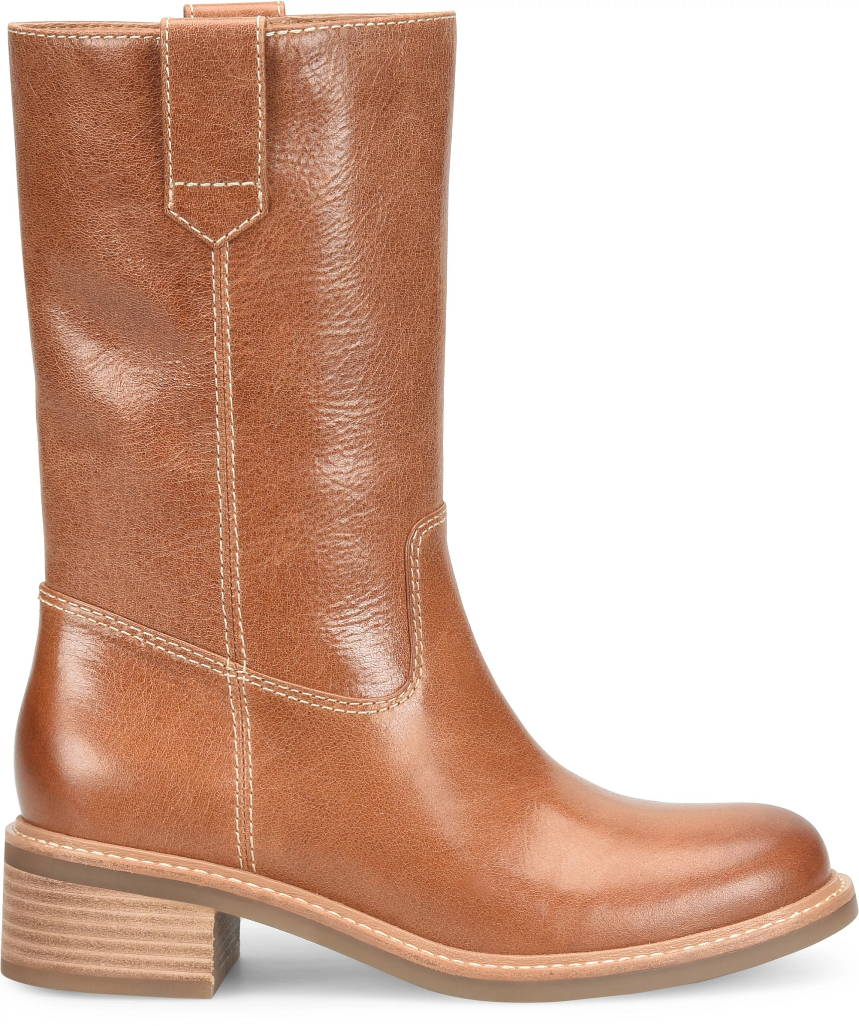 Tabitha shown in Luggage (Tan)