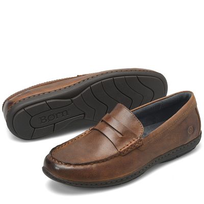 born mens dress shoes Men's Way Opanka construction ensures lasting comfort and flexibility with every step. Born Men's Cambridge - British